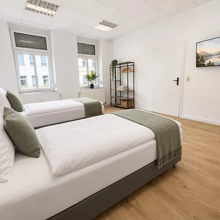 Apartment 6-personen Ideal Fuer Monteure, Berufstaetige, Langfristige Aufenthalte - Einzelbetten, Self Check-in, Kueche, Waschmaschine Bitterfeld-Wolfen