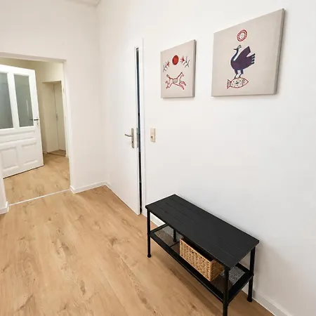Apartment 6-personen Ideal Fuer Monteure, Berufstaetige, Langfristige Aufenthalte - Einzelbetten, Self Check-in, Kueche, Waschmaschine Bitterfeld-Wolfen